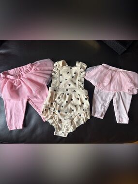 Pink Tulle Skirted Baby Leggings and carters heart romper - size newborn